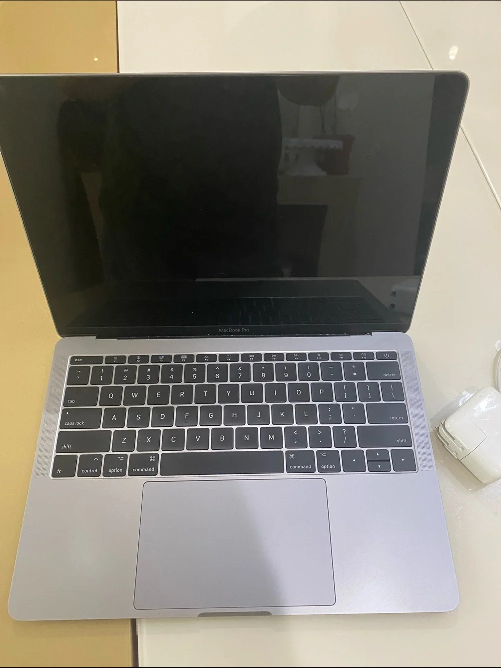 Apple MacBook Pro 2017 16 GB RAM 256 GB SSD Storage